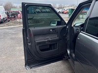 7 Seater Ford Flex ready for it's new home. Leather interior, reverse camera, sunroof, navigation, a... (image 9)