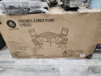 BRAND NEW 5 PIECE OUTDOOR TABLE/CHAIR DINING SET