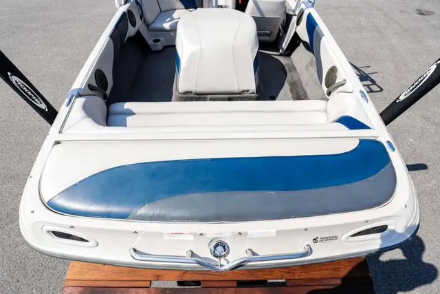 2004 Moomba Outback in Powerboats & Motorboats in Rimouski / Bas-St-Laurent - Image 12
