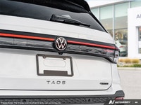 Discover the technologically advanced and supremely capable 2025 Volkswagen Taos Highline Sport Util... (image 7)