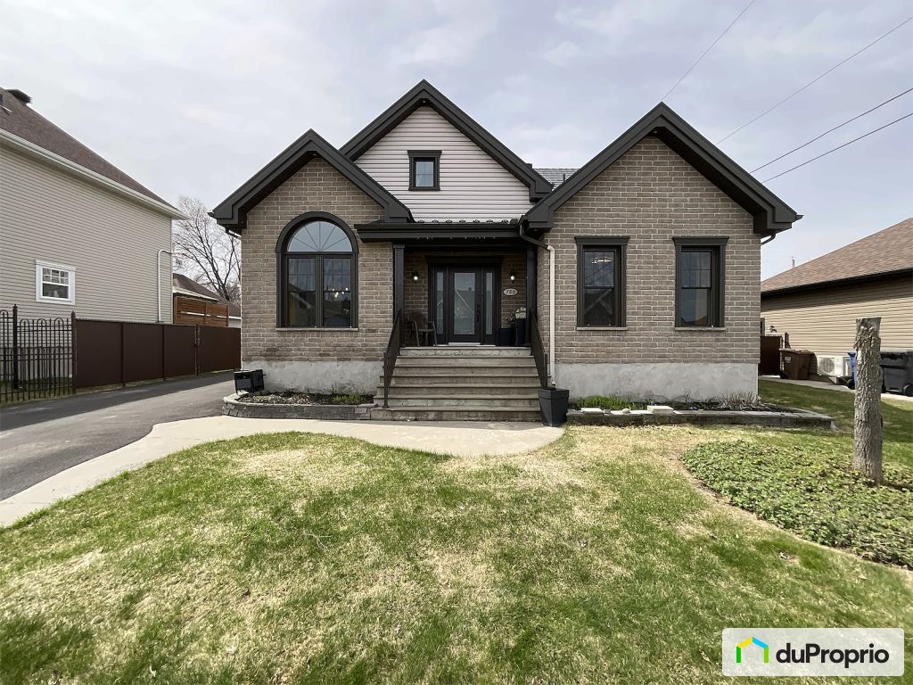 $644,500 - Bungalow for sale in Contrecoeur — photo 1