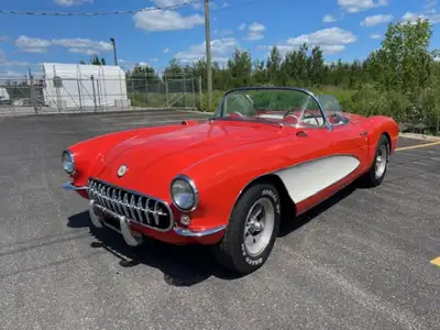 Chevrolet Corvette 1956 Moteur 265 Transmission manuelle 4 vitesses Roule tres bien Peinture est bel...