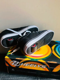 Brand New** HEELYS SKATE SHOES Youth Size: 2