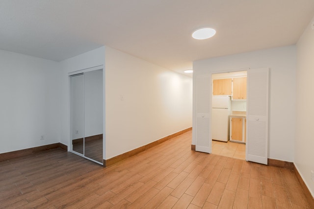 2285 Saint-Mathieu Street — photo 2