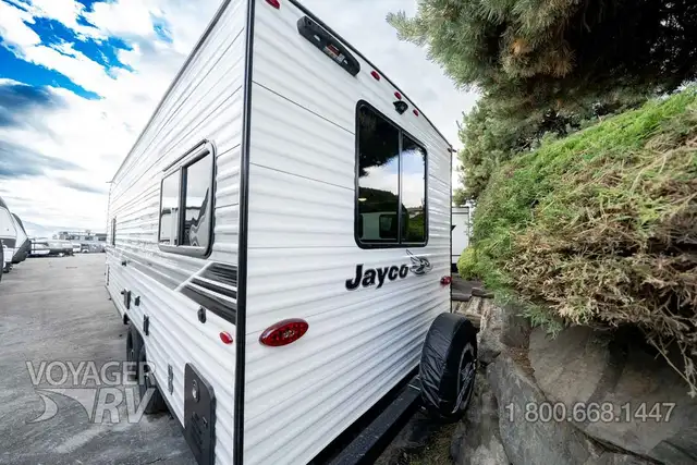 2026 Jayco Jay Flight SLX 210QBW in Travel Trailers & Campers in Kelowna - Image 43