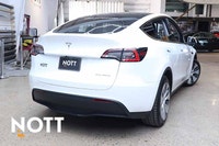 Basic Info: Body: SUV Mileage: 70,246 kms Interior: All Black Exterior: White Mechanical: Battery: L... (image 4)