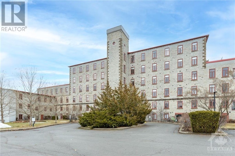 1 ROSAMOND STREET E UNIT307 Almonte, Ontario Condos for Sale