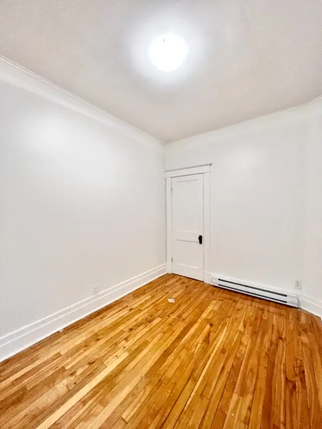 Magnifique 5.5 à Verdun - Électros inclus - Disponible! in Long Term Rentals in City of Montréal - Image 12