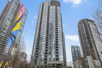901-1495 Richards Street Welcome to Azura I and II! Located at 1438 and 1495 Richards Street in Vanc...