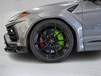 This 2021 Lamborghini Urus is a local Ontario vehicle with a clean Carfax report, delivering a thril... (image 6)