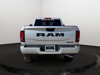 This 2026 RAM 2500 TRADESMAN CREW CAB 4X4 has the following options Cloth 40/20/40 Bench Seat, 8.4 T... (image 4)