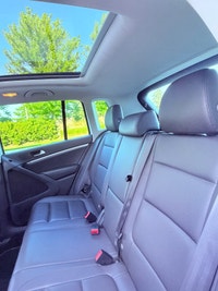 WE ARE OPEN 7 DAYS A WEEK !! FREE 2 YEAR DEALER GUARANTY INCLUDED. 24 MONTHS/20000KM WHICHEVER COMES... (image 9)