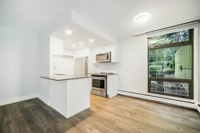 Promotions: To schedule a viewing call: 236-804-0545 The Summit at 1005 Jervis Street in Downtown Va...
