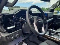Engine: DURAMAX 3.0L TURBO-DIESEL I6 L/100Km City: 10.7 L/100Km Hwy: 9.3 Safety Equipment Airbags, D... (image 1)