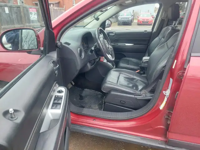 2017 Jeep Compass 4WD 4dr High Altitude Edition *Ltd Avail* in Cars & Trucks in Oshawa / Durham Region - Image 11