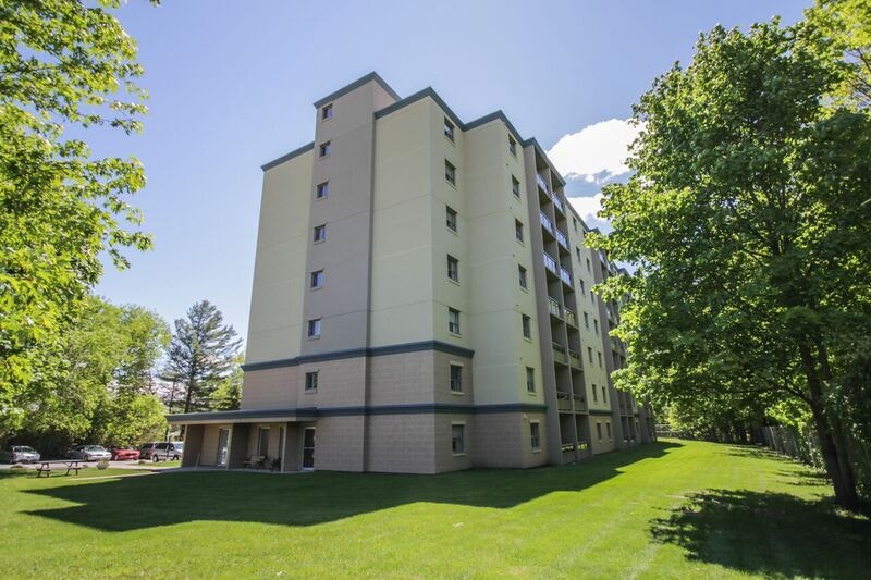 2 Bedroom Apartment in Orillia - Noble Towers 3