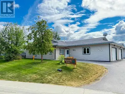 55+ living in Takhini. This end unit is flooded with natural light and features 2 bedrooms and full...