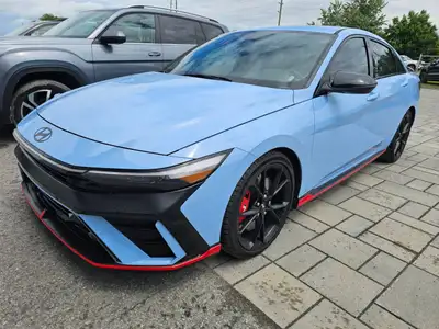 Kijiji Engine: 4 Cylinder Engine 2.0L L/100Km City: 11.8 L/100Km Hwy: 8.6 Safety Equipment Electroni...