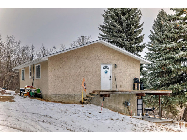 24416 TWP RD 551 Rural Sturgeon County, Alberta in Houses for Sale in St. Albert - Image 3