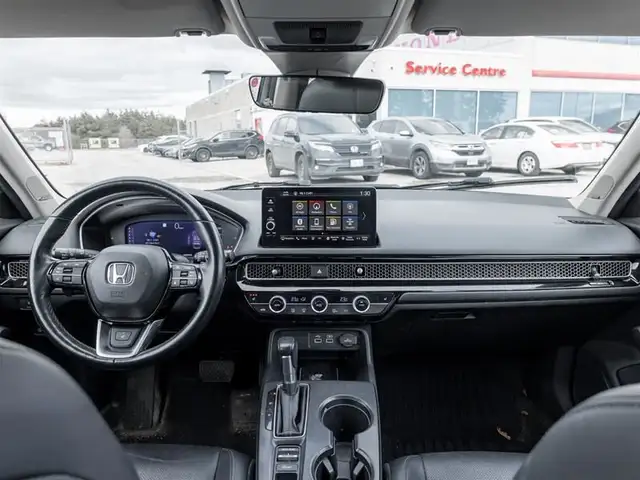 2022 Honda Civic Sedan Touring in Cars & Trucks in Oakville / Halton Region - Image 26