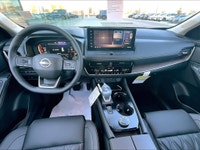 Heads Up Display,hands Free Power Liftgate,navigation,quilted Leather Seats,bose Premium 10 Speaker... (image 4)