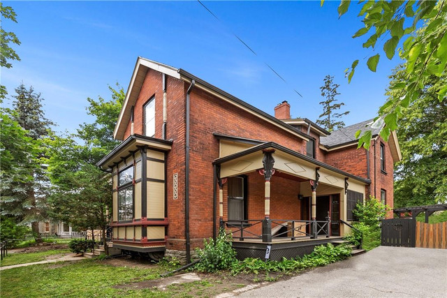 140 PARK Avenue Brantford, Ontario in Houses for Sale in Brantford - Image 4