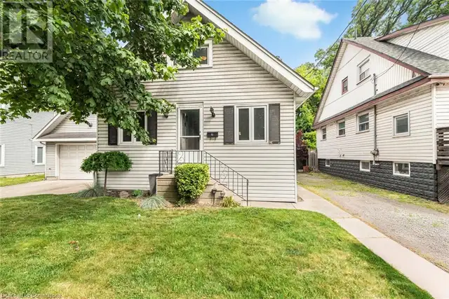 11 GRAFTON Avenue Hamilton, Ontario628657174033941217