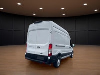 Price includes $1,000 finance credit. Price does not include fees or taxes. The 2023 Ford Transit Ca... (image 5)