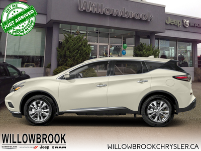 Sunroof, Navigation, Leather Seats, Premium Sound Package, Bluetooth! Unique styling sets this Nissa...