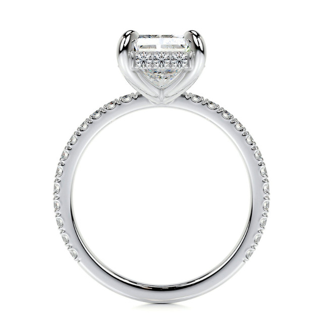 2.50 CT IGI H-VS1 Radiant Cut Lab Diamond Engagement Ring in Jewellery & Watches in Markham / York Region - Image 3