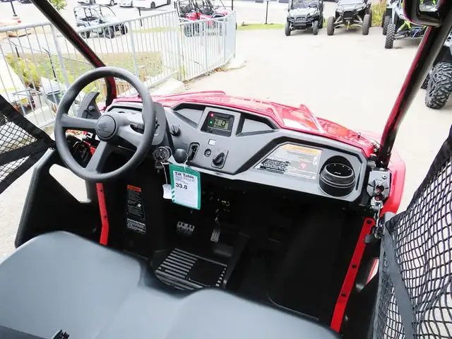 2026 Honda Pioneer 520 in ATVs in Cambridge - Image 8