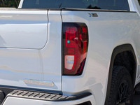 X31 Offroad Package - Remote Vehicle Start - Protection Package - Front LED Fog Lamps *Find your nex... (image 9)