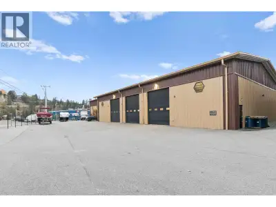 FOR LEASE – 9,080 SF INDUSTRIAL WAREHOUSE | PENTICTON, BC -2253 Dartmouth Road | Fully Fenced | 4 Gr...