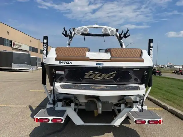 2025 Tige 24RZX in Powerboats & Motorboats in Saskatoon - Image 25
