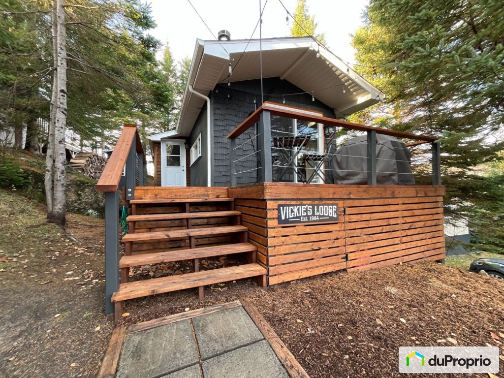 $174,900 - Mobile home for sale in St-Sauveur — photo 1