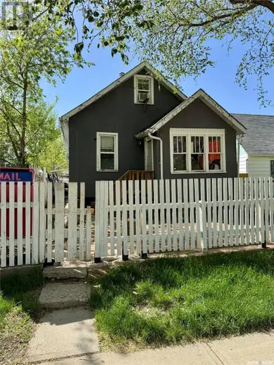 Welcome to 1254 Wascana Street in beautiful Regina Saskatchewan. Great first time home buyer opportu...