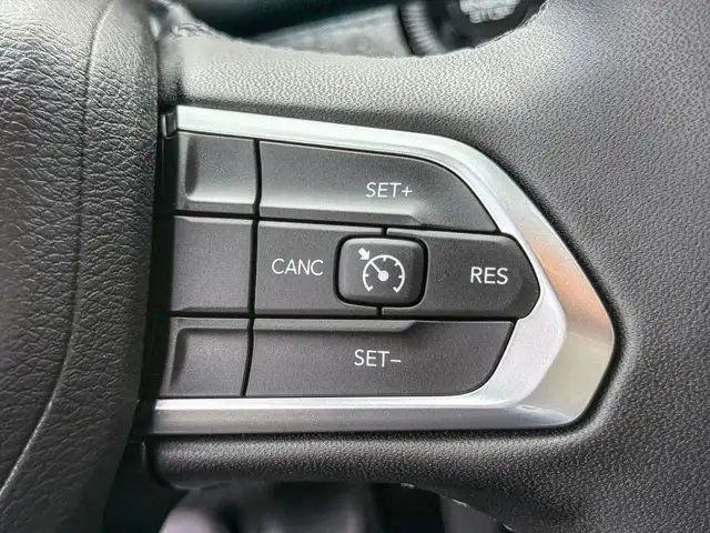 2025 Jeep Compass North6036806704096972821