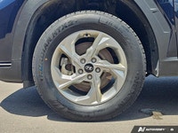 This Hyundai Tucson delivers a Regular Unleaded I-4 2.5 L/152 engine powering this Automatic transmi... (image 8)