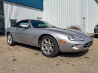 --DRIVE THE DREAM THIS SUMMER AT ADRENALIN MOTORS! NOW LOCATED IN GASOLINE ALLEY, RED DEER!-- 4.0L V... (image 2)