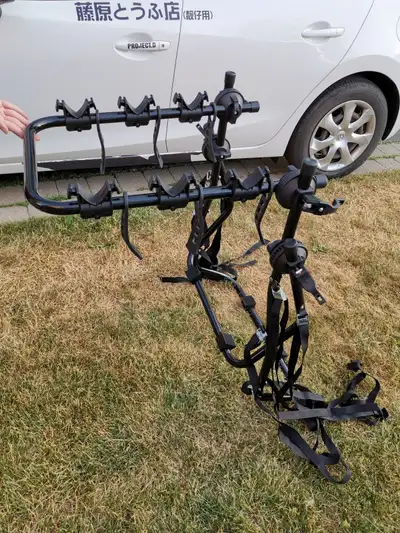 HIGHLY VERSATILE Single configuration design fits a wide range of vehicles including: sedans, hatchb...