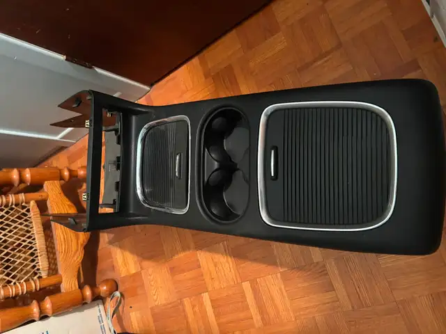 Siège électrique Pacifica 2022 in Other Parts & Accessories in Drummondville - Image 8