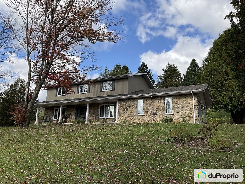$850,000 - 2 Storey for sale in St-Jean-De-Matha — photo 1