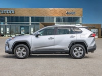 *Sunroof, Heated Steering Wheel, Power Liftgate, Heated Seats, Aluminum Wheels!* The RAV4 opens a wo... (image 2)
