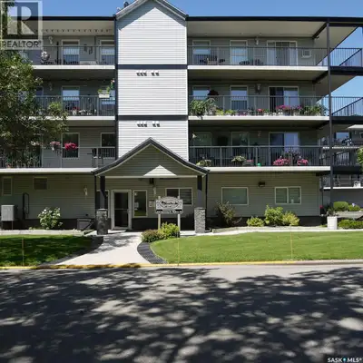 This is a highly sought after building that is well cared for and boasts a great community feeling....