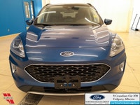 Power Liftgate, Park Assist, Heated Steering Wheel, Heated Seats, Aluminum Wheels! Ask us how you ca... (image 1)