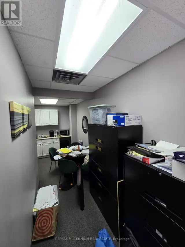 305 - 101 DUNDAS ST STREET W Whitby (Downtown Whitby), Ontario in Commercial & Office Space for Rent in Oshawa / Durham Region - Image 9