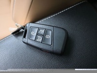 The 2022 Volkswagen Tiguan Comfortline R-Line 4Motion has received positive reviews for its solid bu... (image 4)