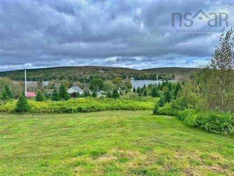 43 Lorenzos Way in Houses for Sale in Truro - Image 3