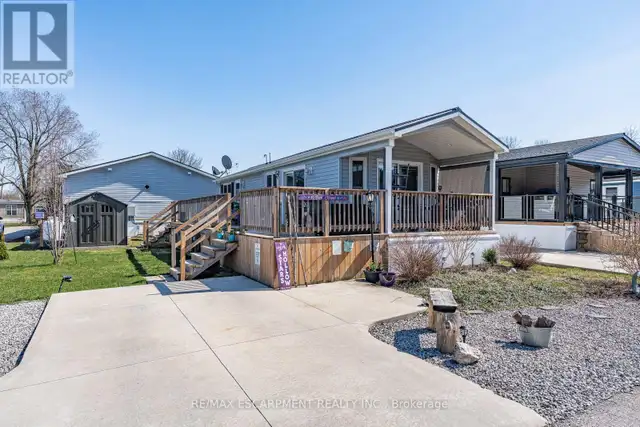 10 OAK STREET - 4449 MILBUROUGH LINE Burlington, Ontario in Houses for Sale in Oakville / Halton Region - Image 5