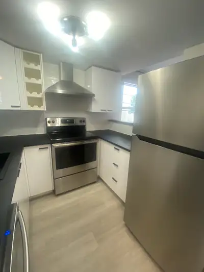 2234-1 Maynard St - 2 Bedroom Apartment - Sept 1